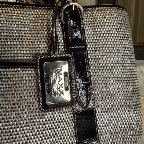 Maxx New York Black and Silver Women's Tote Bag NWOT. - Picture 4 of 10